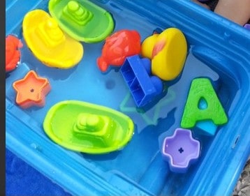 water play toddler activity