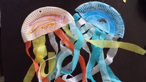 Toddler craft activity. Toddler Jellyfish craft