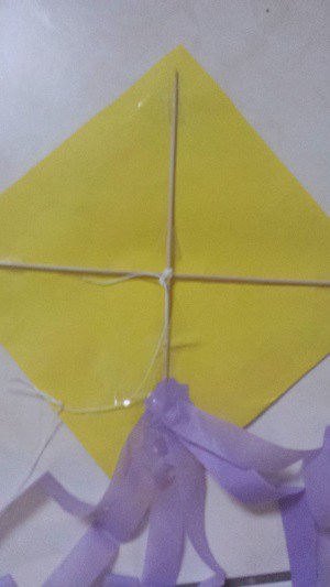 spring craft for toddlers kite 