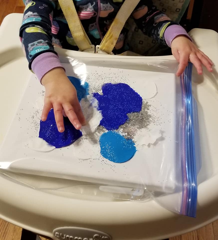 mess free winter themed painting for toddler activity 