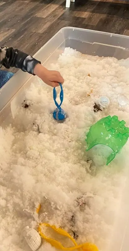 real snow winter sensory bin for toddlers
