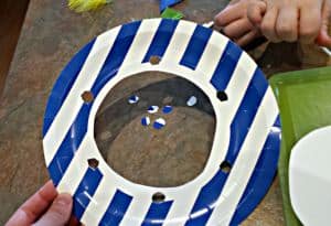 how to make a DIY dreamcatcher for toddlers