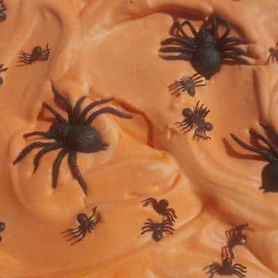 Halloween shaving cream and spiders sensory bin for toddlers feature