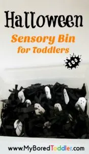 Halloween ghost sensory bin for toddlers. An easy to set up sensory bin for Halloween. #toddleractivity #halloweensensorybin #sensorybins #halloweentoddlers