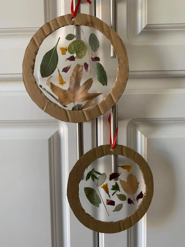 Leaf suncatcher 