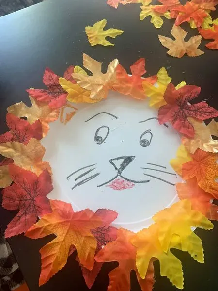 Leaf lion craft