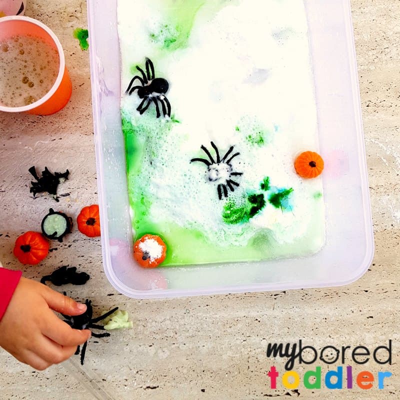 Science sensory bin Halloween sensory bin fizzing fizzy spiders and pumpkins toddlers