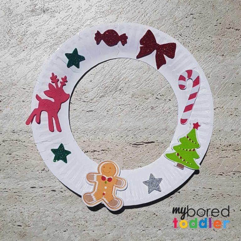 Easy Christmas sticker wreath craft for toddlers - My Bored Toddler