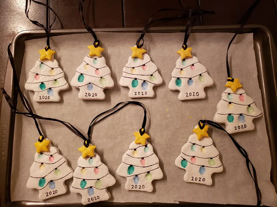 easy salt dough christmas tree ornament recipe and ideas for toddlers 