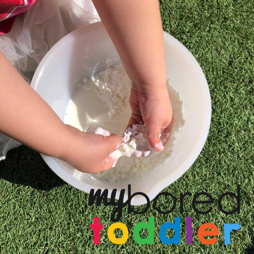 how to make oobleck messy play for toddlers