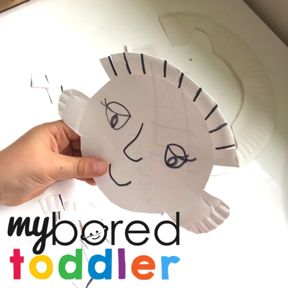 paper plate cutting activity for toddlers for fine motor and scissor skills