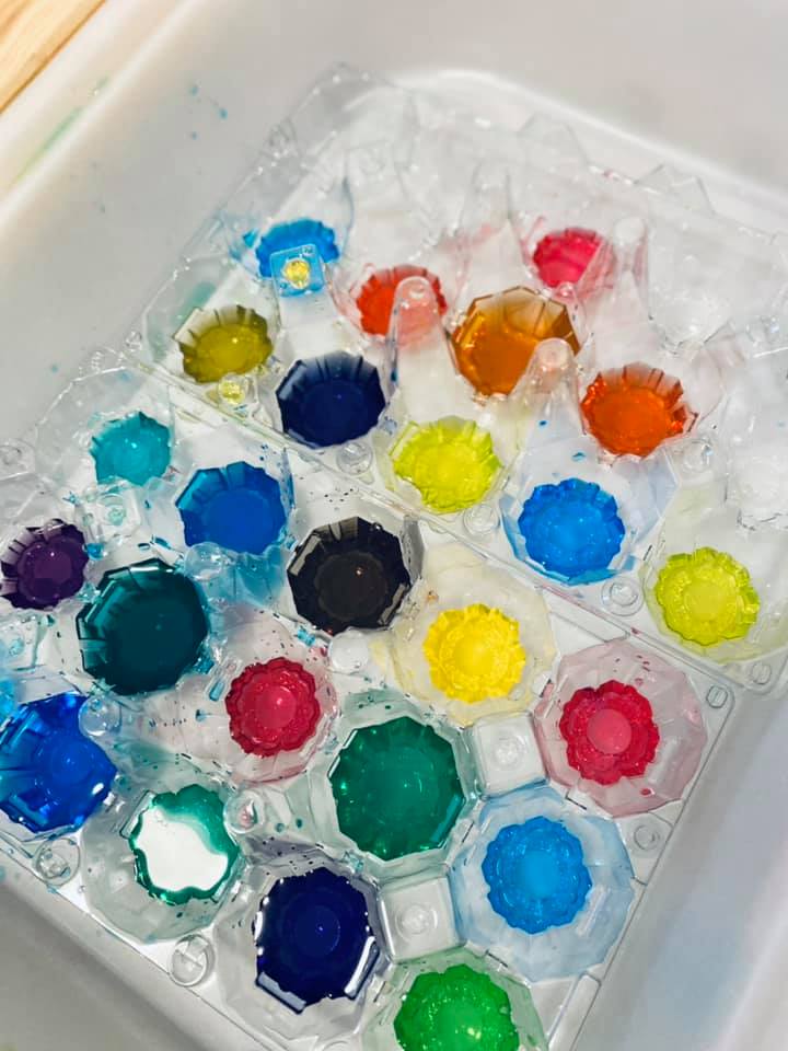 color mixing toddler water play activity idea 