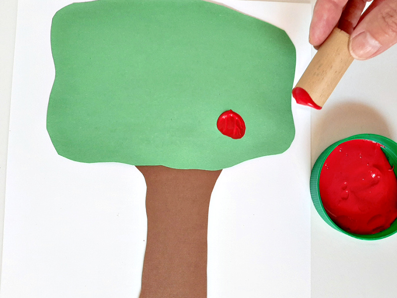 Apple Tree Toddler Craft with Paint Stamps - My Bored Toddler