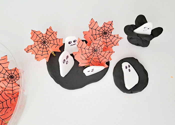 Halloween Playdough Activity for Toddlers