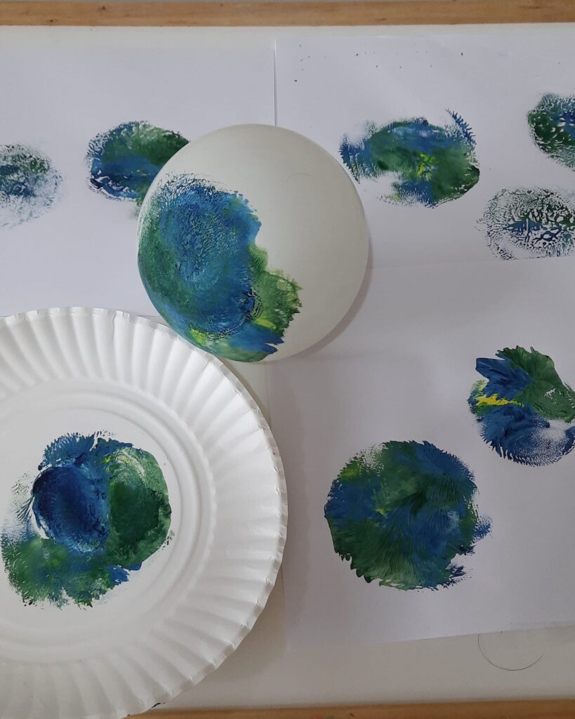 balloon painting for Earth day shared by Lea Anne