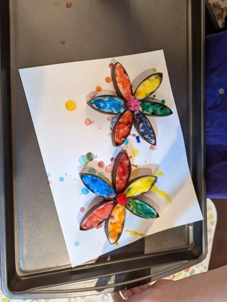color drop flower craft for toddlers and preschoolers 