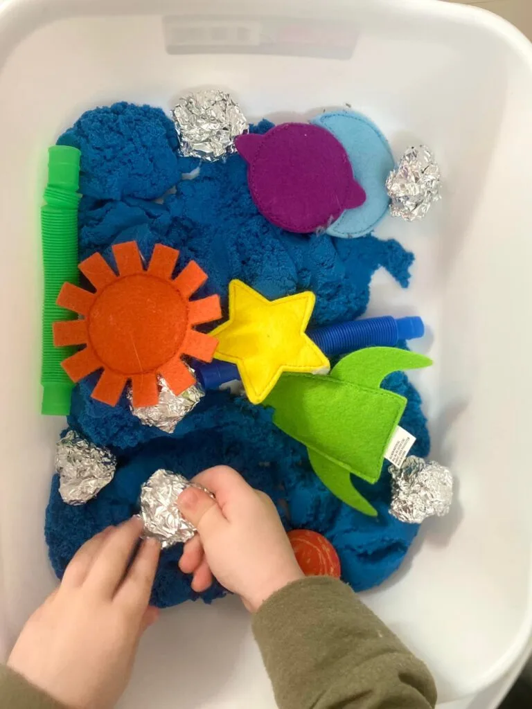Space sensory bin