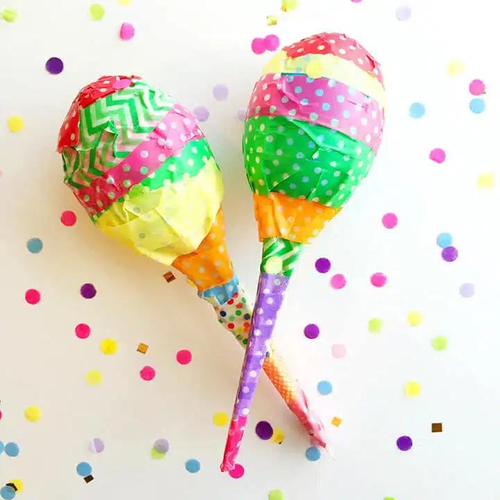 egg shaker maraccas